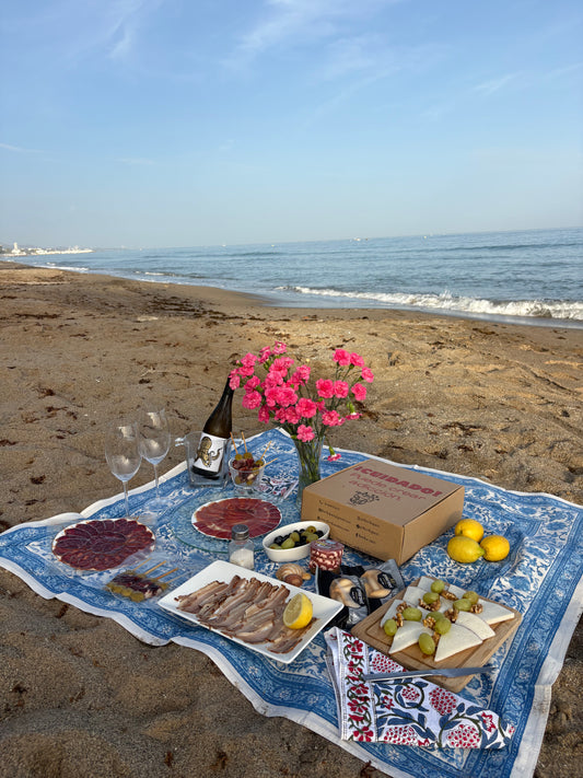 Caja Ibéricos Gourmet Edición Verano con Vino – Pack Degustación Premium