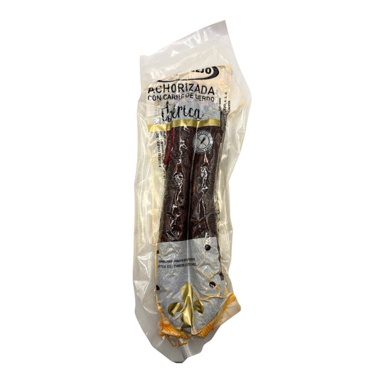 Morcilla achorizada tradicional elaborada en Jaén, embutido artesanal con especias y sabor intenso ideal para tapas.